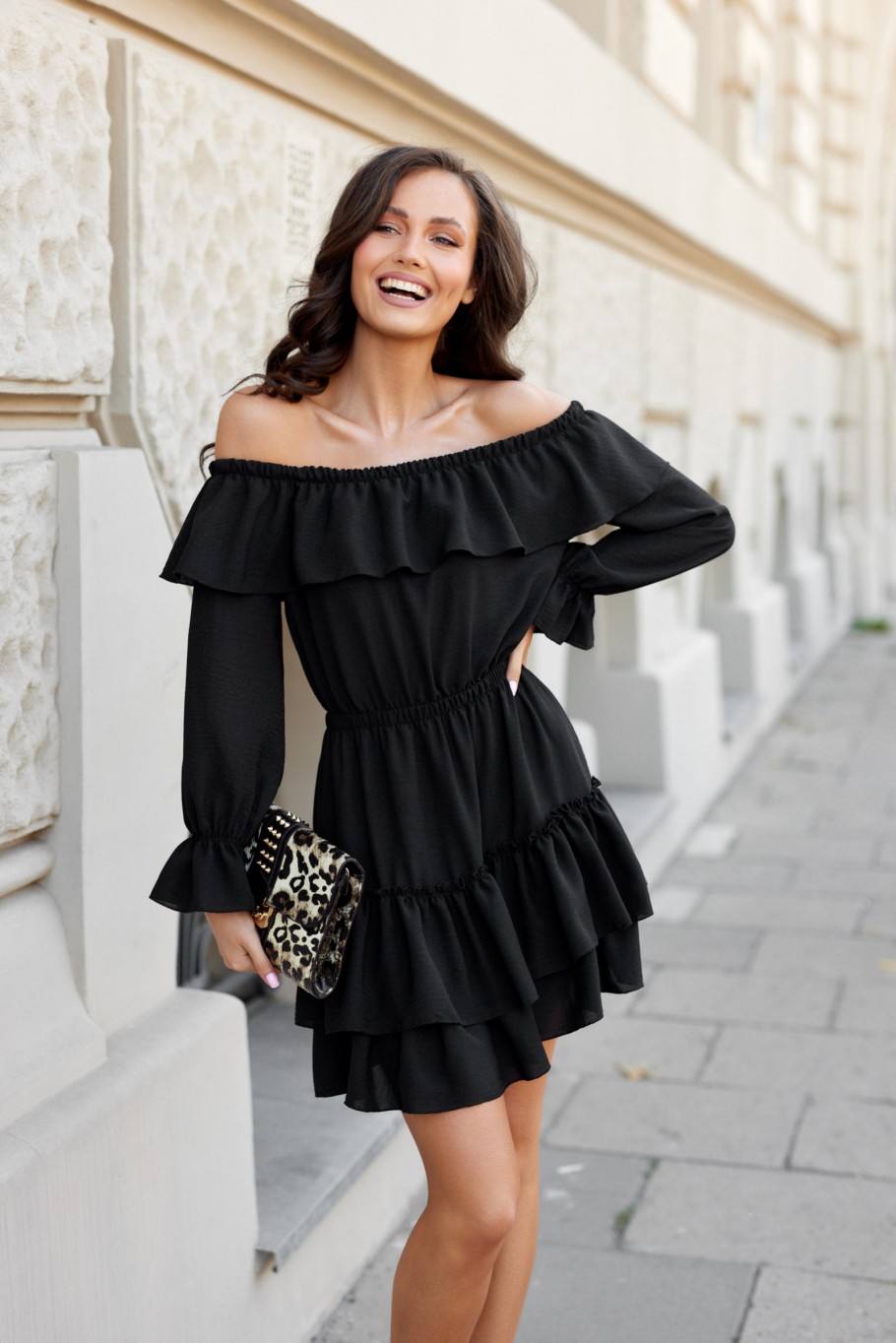 Almeria - off-the-shoulder dress with long sleeves CZA