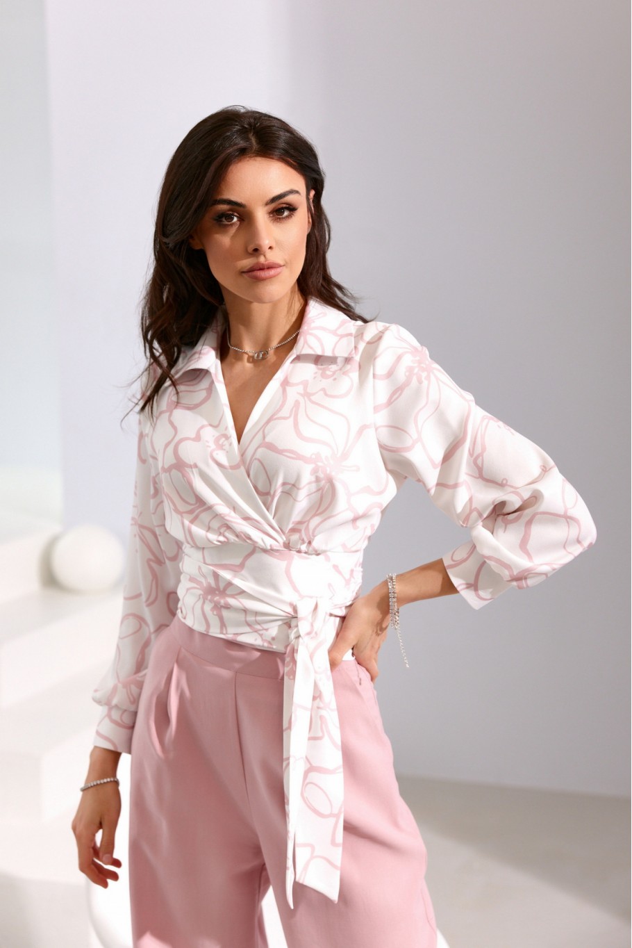 Chloe - Layered blouse with ties E81