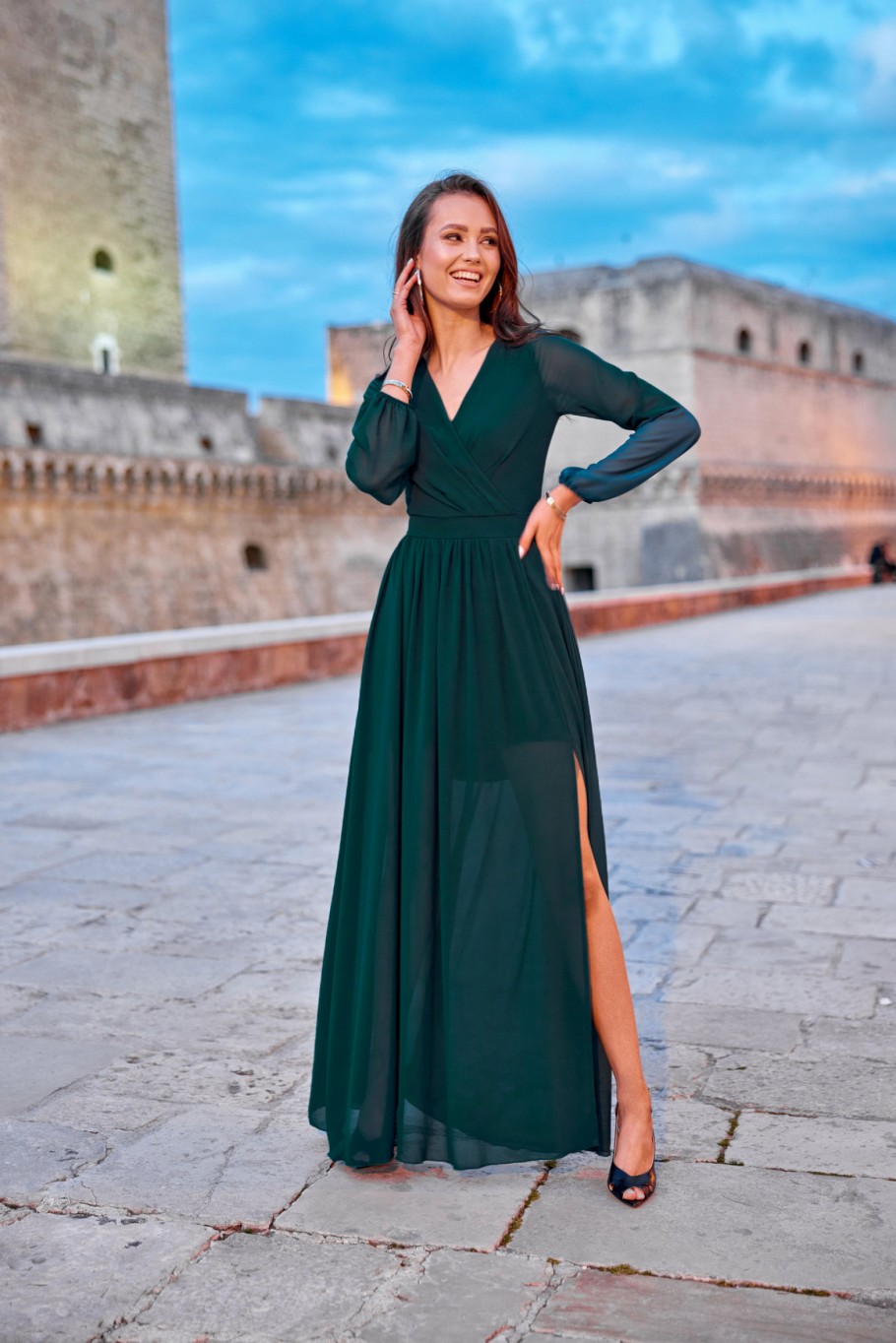Stella - chiffon maxi dress with long sleeves and a tie at the back ZIE